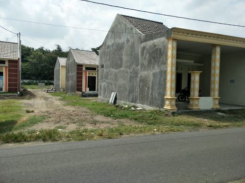 foto tampak rumah tipe KOMERSIL perumahan CITRA GARDEN CITY