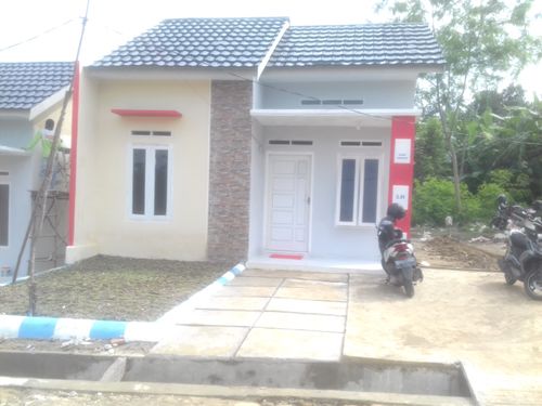 foto tampak rumah tipe Komersil perumahan PESONA AKBAR ASRI