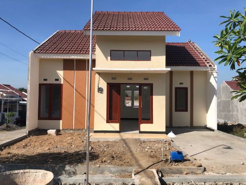 foto tampak rumah tipe T45 perumahan Permata Green Hill