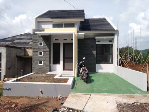 foto tampak rumah tipe 45 perumahan Bukit Pelangi Residence