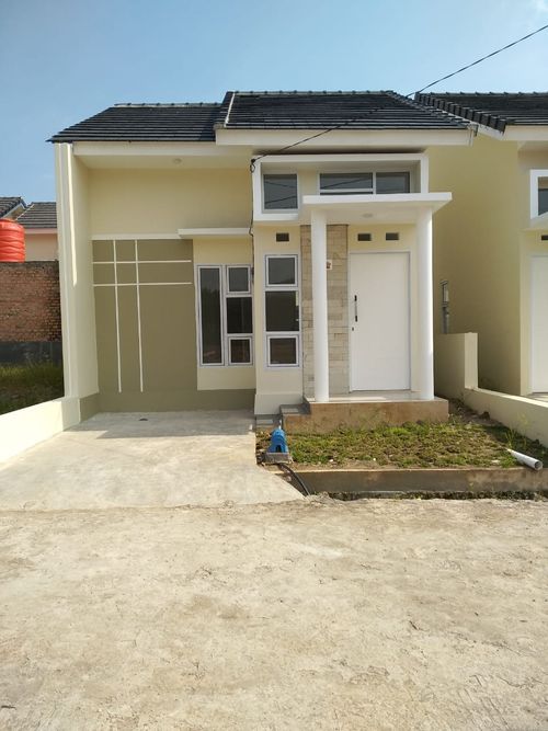 foto tampak rumah tipe 38 perumahan GOLDEN LAND REGENCY