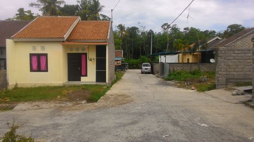 foto tampak rumah tipe 36/80 perumahan NADHI KENCANA