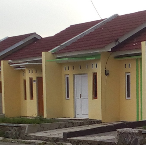foto tampak rumah tipe 36/60 perumahan PURI MELODI MANGKUBUMI