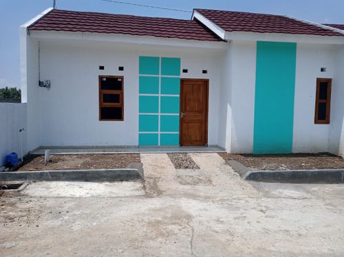 foto tampak rumah tipe 36/60 perumahan Griya Bhina Karya 6