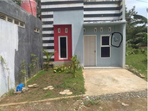 foto tampak rumah tipe 30 perumahan GRIYA SUSUKAN SIROTO