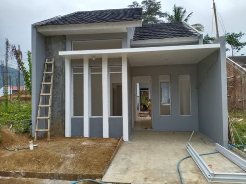 foto tampak rumah tipe Komersil perumahan PURI KENCANA WAGIR