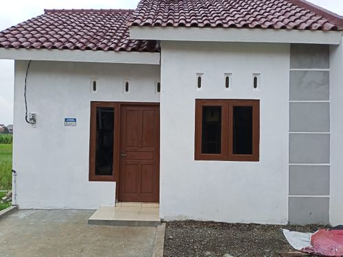 foto tampak rumah tipe 28 perumahan Griya Tiara Asri 4 