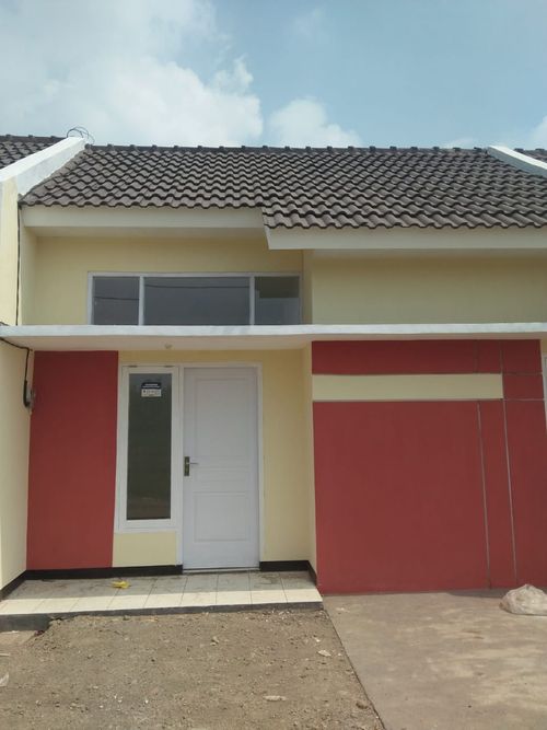 foto tampak rumah tipe 30 perumahan Griya Puri Asri