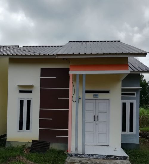 foto tampak rumah tipe 36/120 perumahan GRIYA AMIRA
