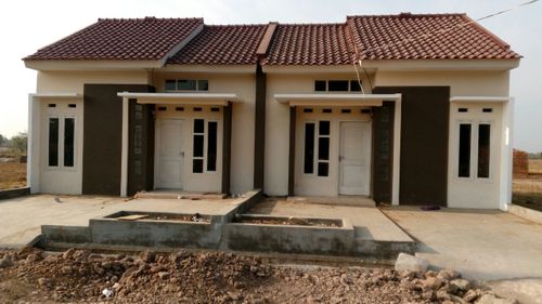 foto tampak rumah tipe 36/72 perumahan GRAHA KARTIKA BRINGIN