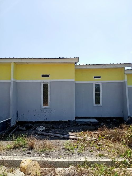 foto tampak rumah tipe 36/72 perumahan Bukit Indah Pattallasang