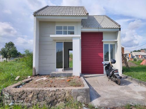 foto tampak rumah tipe 36 perumahan GREENLAND SEMERU