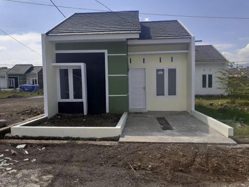foto tampak rumah tipe 32/72 perumahan Grand Metro Indihiang