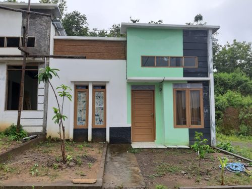 foto tampak rumah tipe Tahap 3 perumahan Griya Darussalam Resort