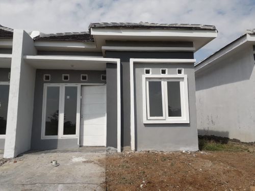 foto tampak rumah tipe T. 28/66 perumahan Graha Cendana Pabuaran