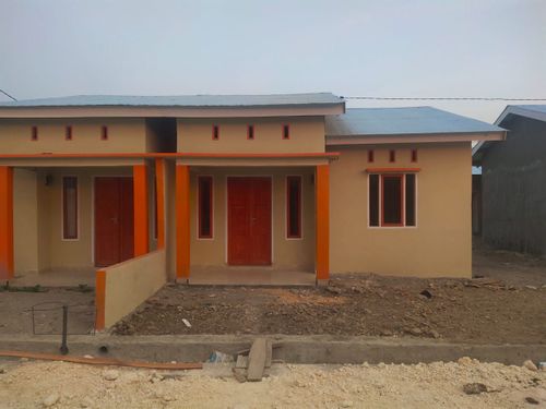 foto tampak rumah tipe 36/84 perumahan RINDRA PRATAMA IV
