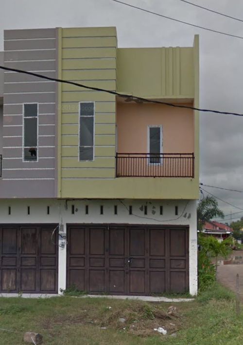foto tampak rumah tipe ruko perumahan Aryamas Residence