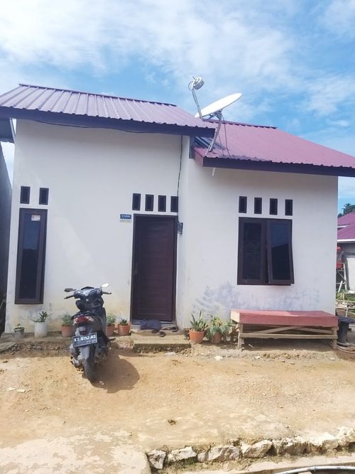 foto tampak rumah tipe 36/84 perumahan PERUMAHAN PURI KARANG JOANG