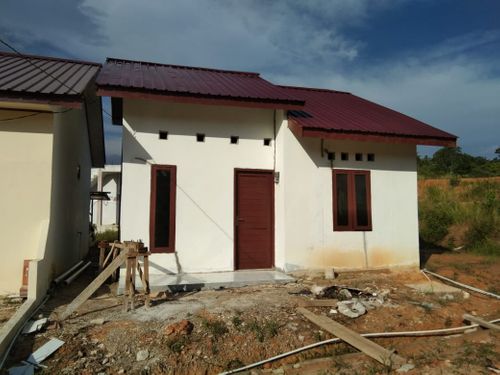 foto tampak rumah tipe 36/84 perumahan PERUMAHAN PURI KARANG JOANG