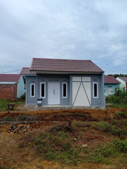 foto tampak rumah tipe 36/120 perumahan PADANG SERAI ESTATE 6
