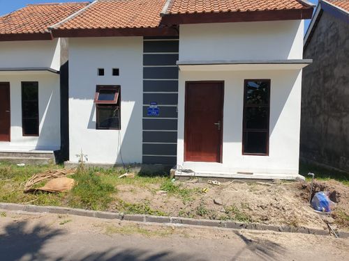 foto tampak rumah tipe 30/70 perumahan PERUMAHAN BARUNA SANGKET