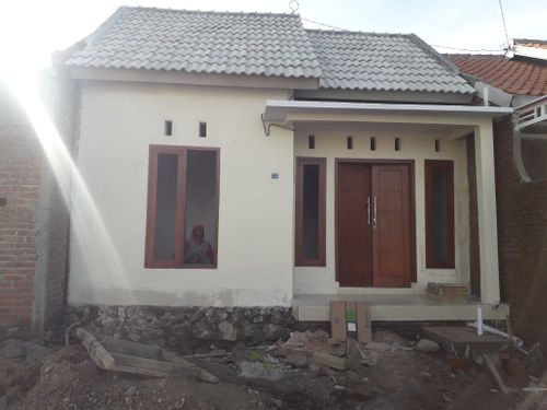 foto tampak rumah tipe 36/72 perumahan CEMARA REGENCY