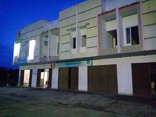 foto tampak rumah tipe RUKO 109/79 perumahan PERUMNAS TAMAN MAPANGET RAYA