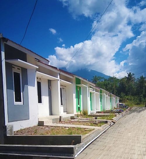 foto tampak rumah tipe 30/64 perumahan SOMOKATON ASRI