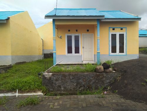 foto tampak rumah tipe 36/108 perumahan CITRA REGENCY