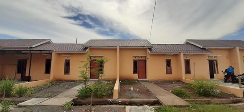 foto tampak rumah tipe RSt. 21 / 60 perumahan PERUMNAS ANTANG SARI
