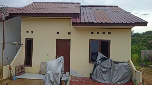 foto tampak rumah tipe 36/84 perumahan PERUMAHAN PURI KARANG JOANG