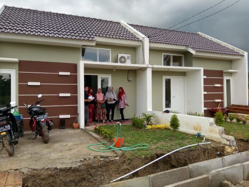foto tampak rumah tipe 30/66 perumahan Griya Madureso Asri