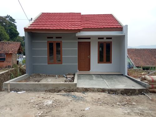 foto tampak rumah tipe 30/60 perumahan Tanjungkerta Residence