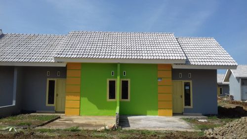 foto tampak rumah tipe 30 perumahan RISKITA RESIDENCE