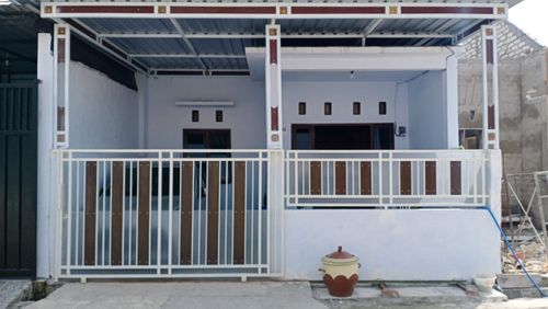 foto tampak rumah tipe 45/98 perumahan SAFIRA REGENCY SAMPANG