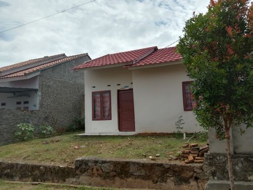 foto tampak rumah tipe 36/98 perumahan KALIANDA RESIDENCE