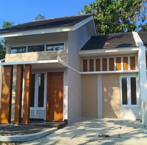 foto tampak rumah tipe Komersil perumahan Bukit panaikang residence