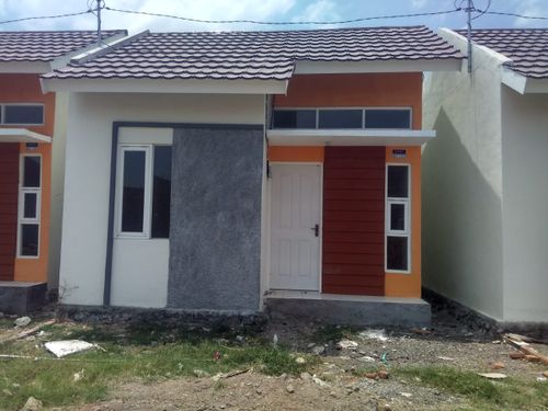 foto tampak rumah tipe 27 perumahan MAHKOTA BERTAIS
