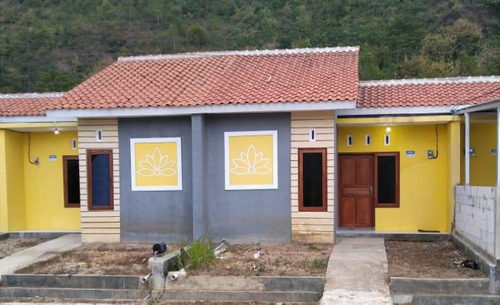 foto tampak rumah tipe RS perumahan Puri Permata Indah