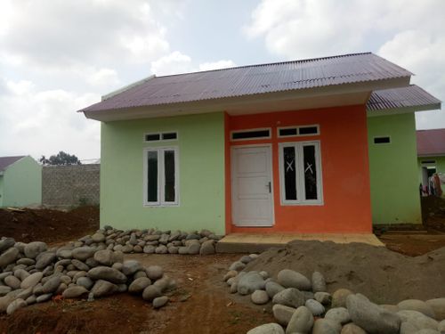 foto tampak rumah tipe 36/150 perumahan Seruni grand city