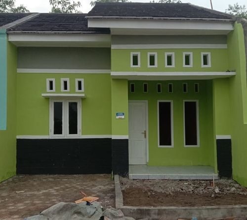 foto tampak rumah tipe 36 perumahan GRAND LEBAKWANGI LESTARI