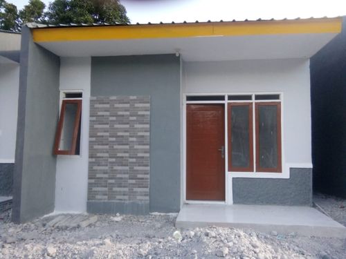 foto tampak rumah tipe 30/84 perumahan GOLO PEOT RESIDENCE