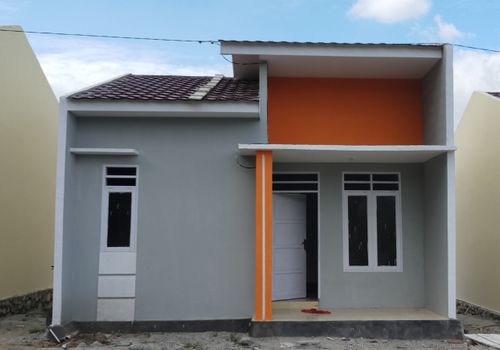 foto tampak rumah tipe 36 perumahan Bumi Kawatuna Indah