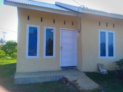 foto tampak rumah tipe 36/72 perumahan Aries suta permai