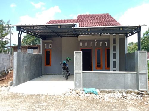 foto tampak rumah tipe 40/72 perumahan NDALEM AMALIA