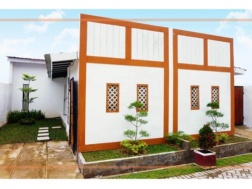 foto tampak rumah tipe KOMERSIL 70/30 perumahan Bhayangkara Residence