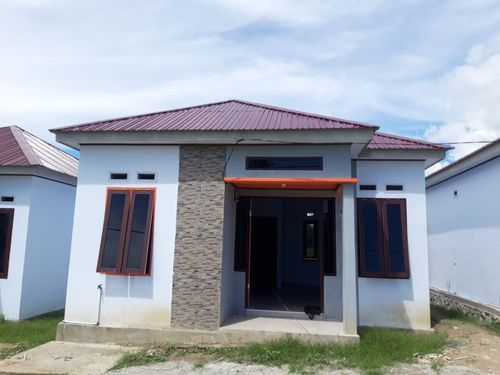 foto tampak rumah tipe 36/101 perumahan Tinggede estate