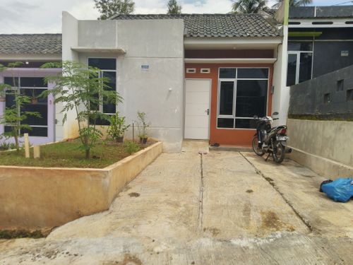 foto tampak rumah tipe 36 #1 perumahan Kedungrandu Regency 2