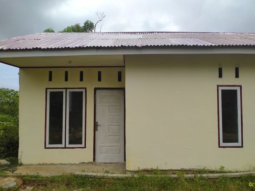 foto tampak rumah tipe 36/72 perumahan VILLA LORI INDAH