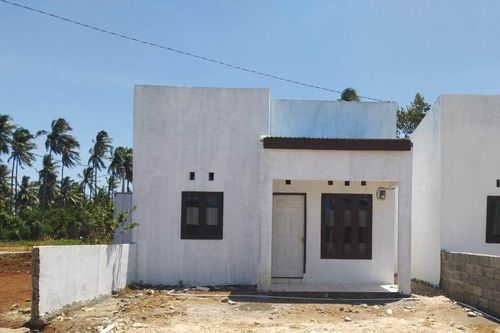 foto tampak rumah tipe 36 Reguler perumahan GRIYA PANIKI INDAH II